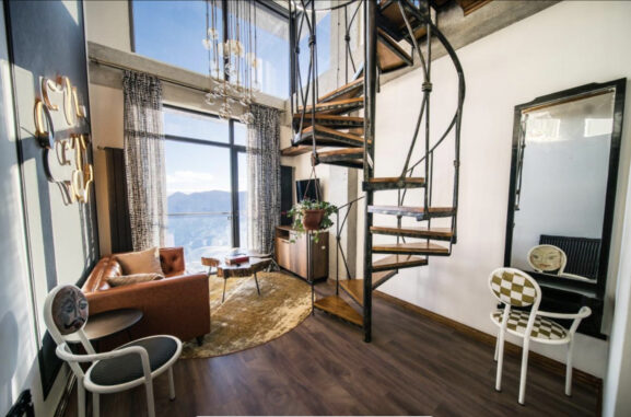 F1BB8801-4196-4938-902D-2FECDF643587